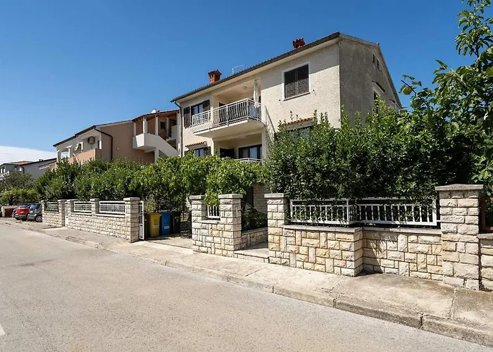 Awesome In With Wifi Apartment Porec