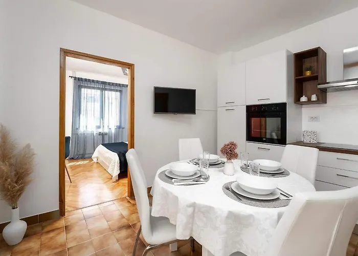 Awesome In With Wifi Apartment Porec